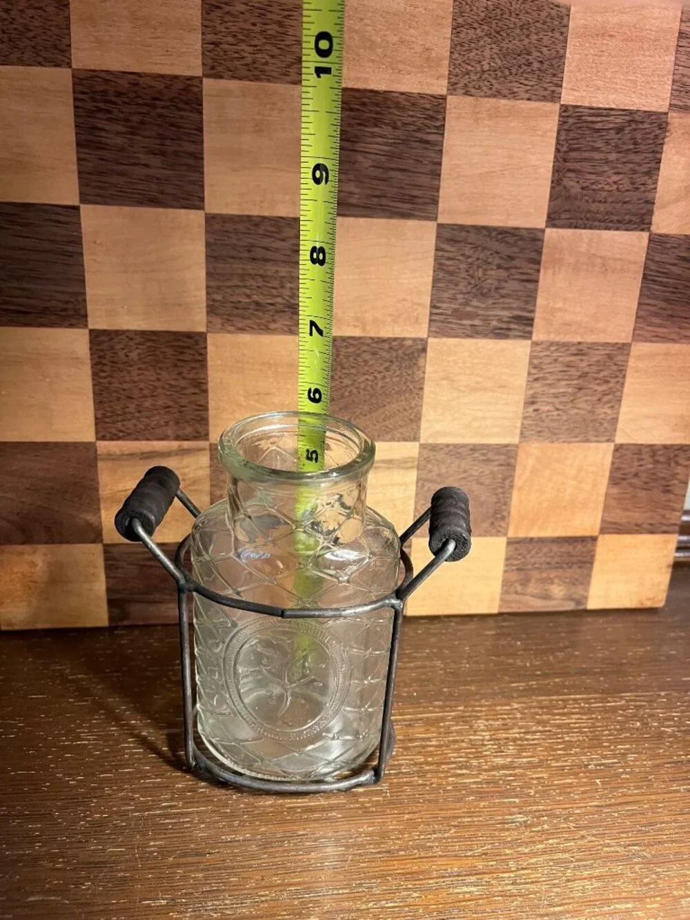 Glass Vase in Caddy A641
